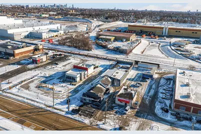 2200  Miller Park Way, West Milwaukee, WI 53219 - Photo 5