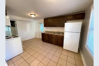 212 E Washington St #Lower, Delavan, WI 53115 - Photo 7