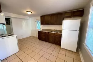 212 E Washington St, Delavan, WI 53115 - Photo 7