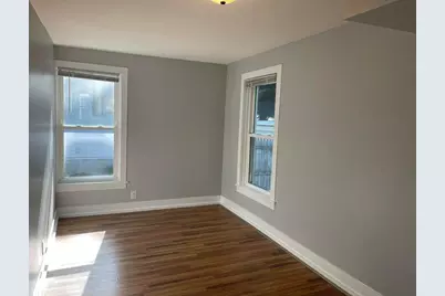 212 E Washington St #Lower, Delavan, WI 53115 - Photo 3