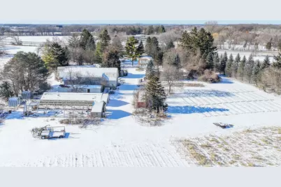 10525 W Loomis Rd, Franklin, WI 53132 - Photo 5