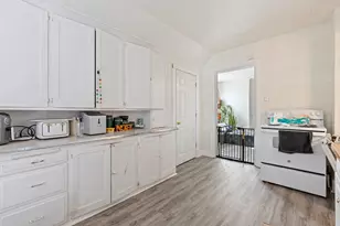 1617 S 10th St, Manitowoc, WI 54220 - Photo 15