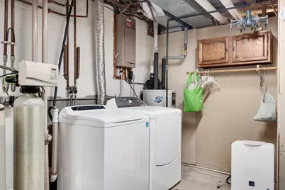 1024  Parkridge Dr, Onalaska, WI 54650 - Photo 17