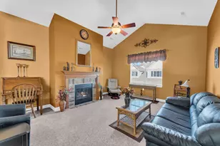 1079 Stratford Ct, Racine, WI 53406 - Photo 11