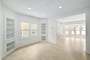 4640 W Scranton Pl, Milwaukee, WI 53216 - Photo 9