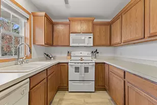 1513 92nd St, Sturtevant, WI 53177 - Photo 7