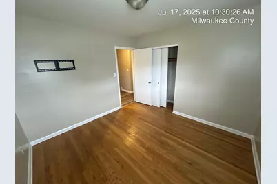 5666 N 97th St #5668, Milwaukee, WI 53225 - Photo 9