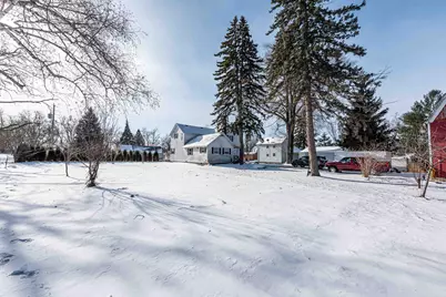 332  Franklin St, Genoa City, WI 53128 - Photo 7