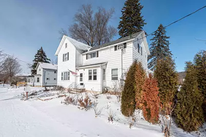 332  Franklin St, Genoa City, WI 53128 - Photo 5