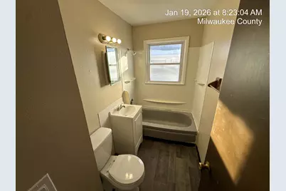 8025 W Villard Ave #8023, Milwaukee, WI 53218 - Photo 13