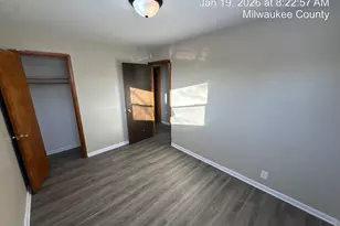 8025 W Villard Ave, Milwaukee, WI 53218 - Photo 7