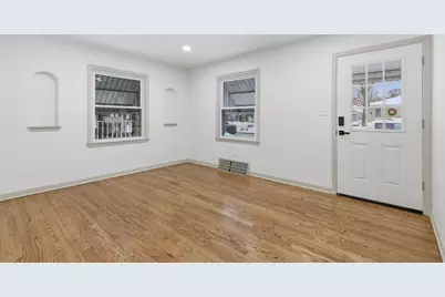 2706 S 48th St, Milwaukee, WI 53219 - Photo 3