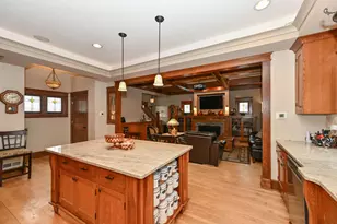 2176 N 73rd St, Wauwatosa, WI 53213 - Photo 21