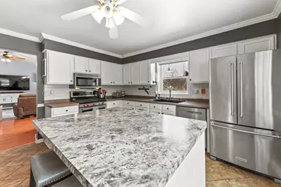 534  Woodridge Dr, Grafton, WI 53024 - Photo 13