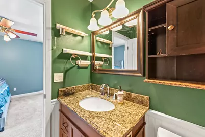 534  Woodridge Dr, Grafton, WI 53024 - Photo 17