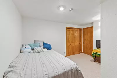 534  Woodridge Dr, Grafton, WI 53024 - Photo 31