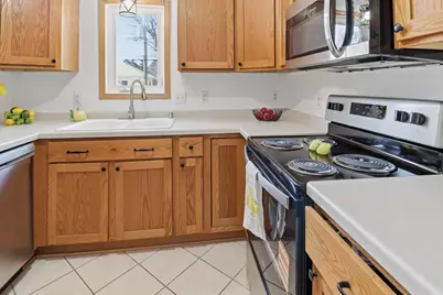 1455 S 70th St #201, West Allis, WI 53214 - Photo 9