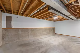 836 Tower Dr, Hartford, WI 53027 - Photo 17