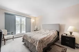 937 W Heritage Ct, Mequon, WI 53092 - Photo 7