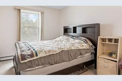 937 W Heritage Ct #201, Mequon, WI 53092 - Photo 9