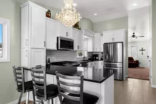 1102 E Cedar Ave, Manitowoc, WI 54220 - Photo 5