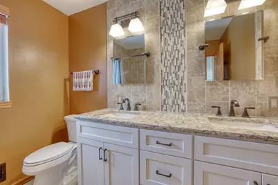 1125  Carlee Ann Ln, Pewaukee, WI 53072 - Photo 33