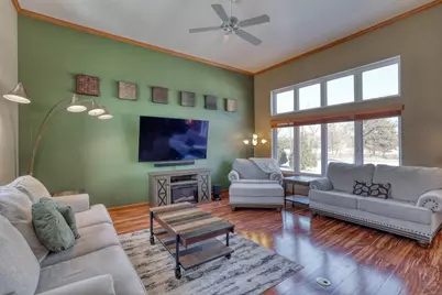 1125  Carlee Ann Ln, Pewaukee, WI 53072 - Photo 9