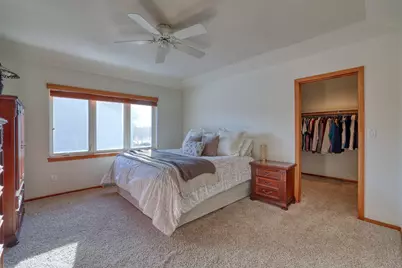 1125  Carlee Ann Ln, Pewaukee, WI 53072 - Photo 23