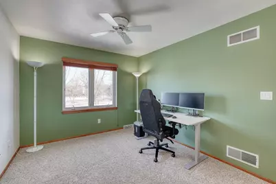 1125  Carlee Ann Ln, Pewaukee, WI 53072 - Photo 31