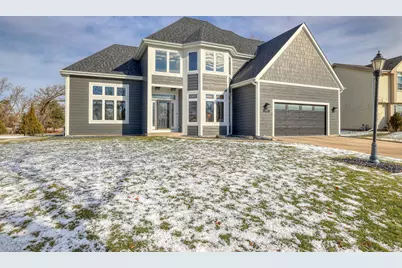 1125  Carlee Ann Ln, Pewaukee, WI 53072 - Photo 3