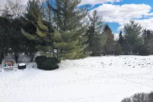 762 N Forest Ridge Ct, Summit, WI 53066 - Photo 51