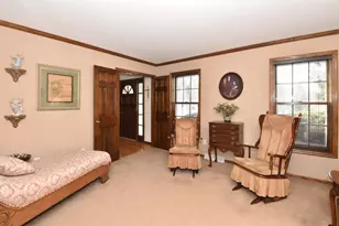 762 N Forest Ridge Ct, Summit, WI 53066 - Photo 5