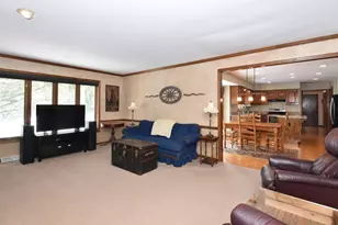 762 N Forest Ridge Ct, Summit, WI 53066 - Photo 33