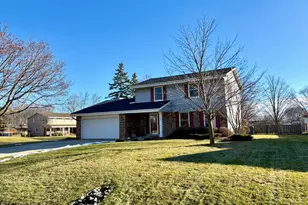 3560 S Sandalwood Dr, New Berlin, WI 53151 - Photo 31