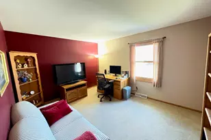 3560 S Sandalwood Dr, New Berlin, WI 53151 - Photo 21