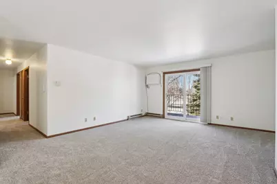 4417 S Greenridge Cir #Unit G, Greenfield, WI 53220 - Photo 5