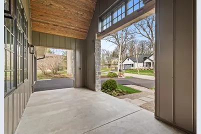 853  Sauganash Dr, Fontana, WI 53125 - Photo 9