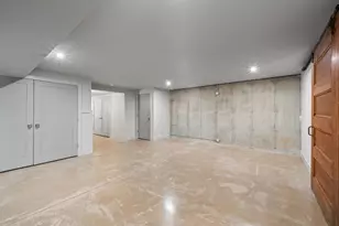 853 Sauganash Dr, Fontana, WI 53125 - Photo 95