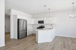 330 Cattail Ct, Genoa City, WI 53128 - Photo 5