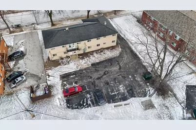 6181 N 84th St, Milwaukee, WI 53225 - Photo 7