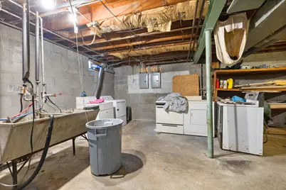 6181 N 84th St, Milwaukee, WI 53225 - Photo 11