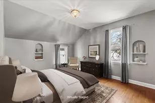 9725 W Hope Ave, Wauwatosa, WI 53222 - Photo 17