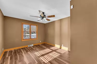 4731  Willow Wood Dr, Racine, WI 53403 - Photo 15