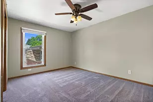 N114W16680 Crown Dr, Germantown, WI 53022 - Photo 11