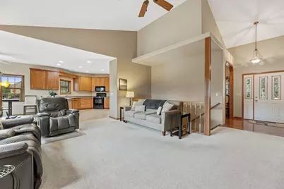 1289  Ridgeside Rd, Oconomowoc, WI 53066 - Photo 13