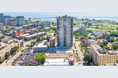 1313 N Franklin Pl #1002, Milwaukee, WI 53202 - Photo 23