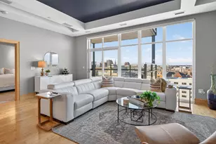 1313 N Franklin Pl, Milwaukee, WI 53202 - Photo 1