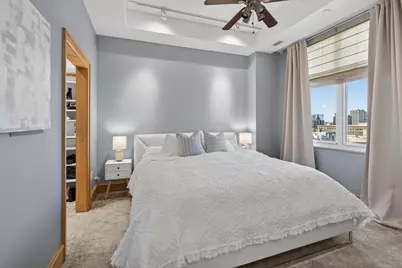 1313 N Franklin Pl #1002, Milwaukee, WI 53202 - Photo 13