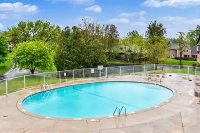 6575 N Green Bay Ave #204, Glendale, WI 53209 - Photo 9