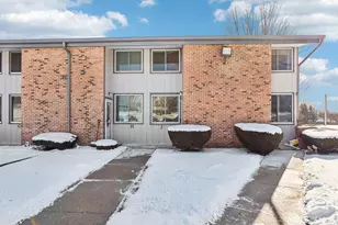 1524 Big Bend Rd Rd, Waukesha, WI 53189 - Photo 1